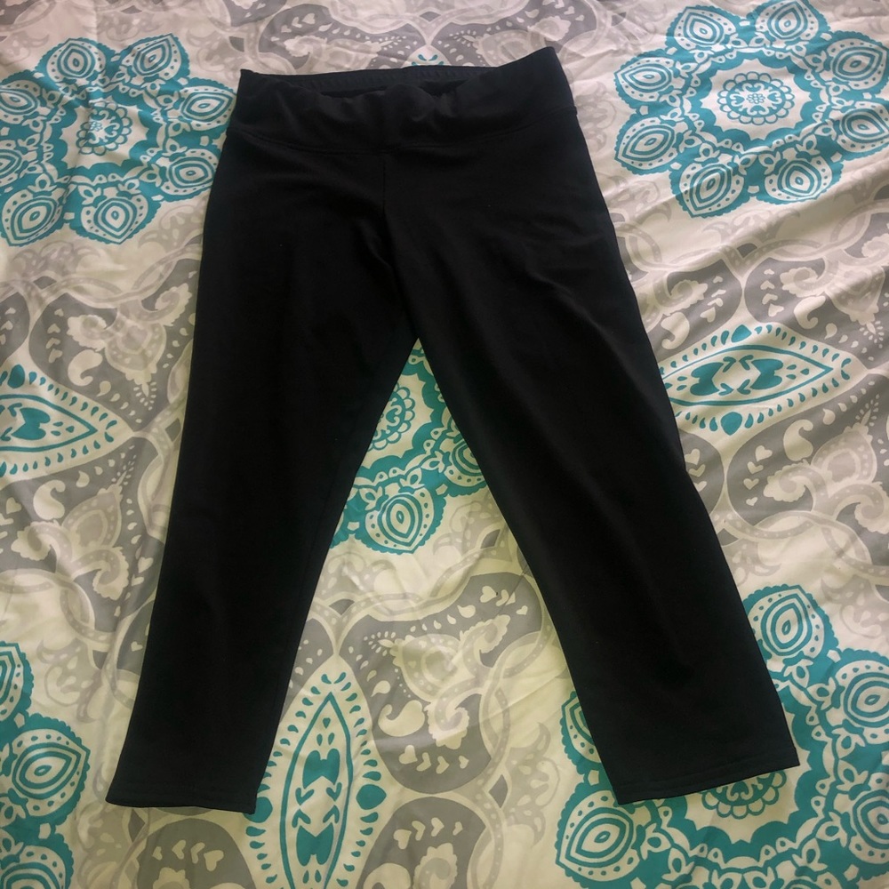 Varsity Cropped Leggings